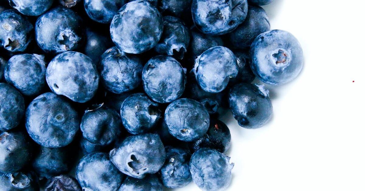 What to Mix with Blueberry Moonshine