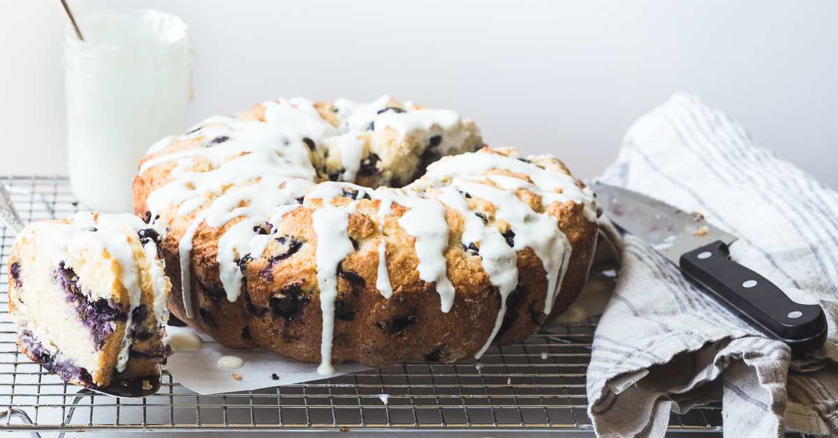 an You Bake Muffin Mix in a Bundt Pan