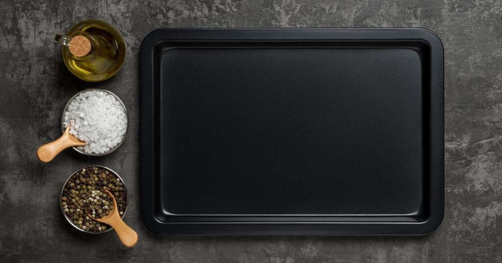 How to Prepare a Baking Sheet for Grilling
